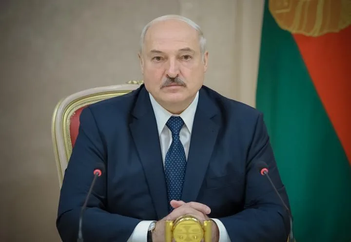 Lukaşenko Belarus Təhlükəsizlik Şurasını topladı