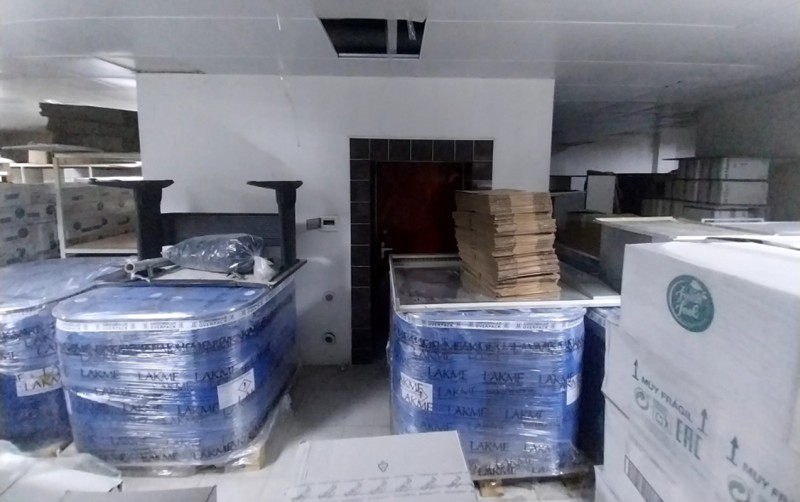 Kosmetoloji vasitələrin satışı anbarının fəaliyyəti dayandırılıb - VİDEO