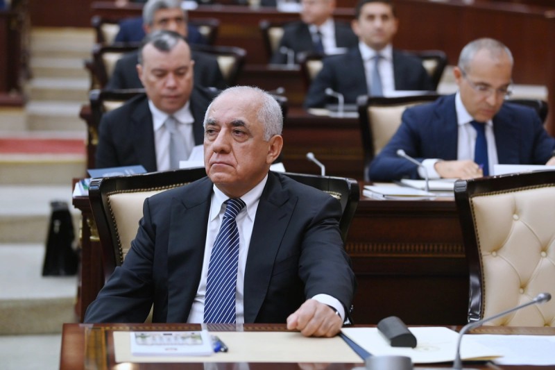 Baş nazir Milli Məclisin iclasında