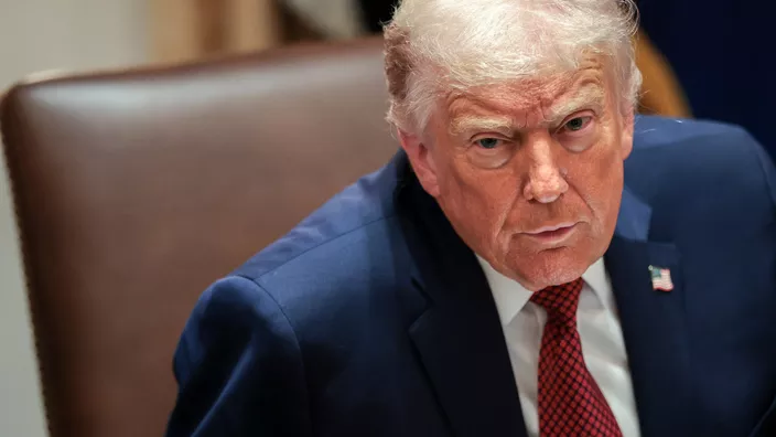 Trampdan fermerlərə 12 milyard dollarlıq yardım vədi