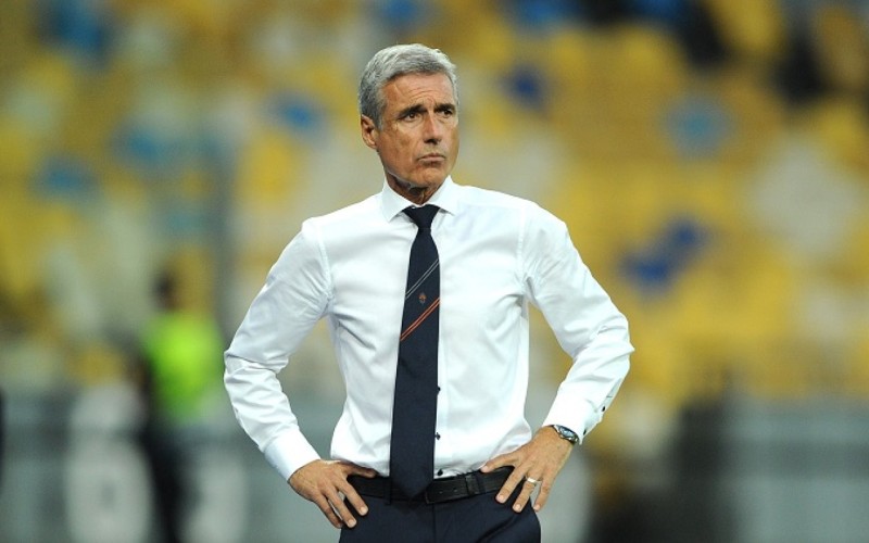 Kaştru istefaya göndərildi