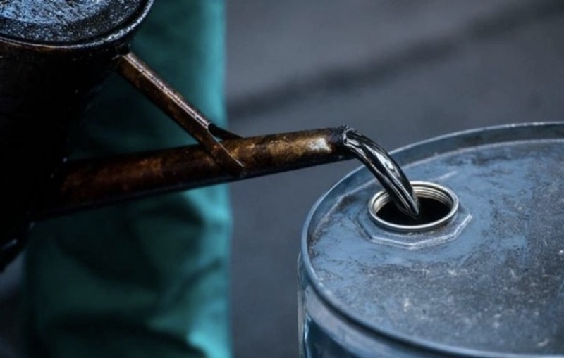 ABŞ-nin neft ehtiyatları bir həftə ərzində 1,8 milyon barel azalıb