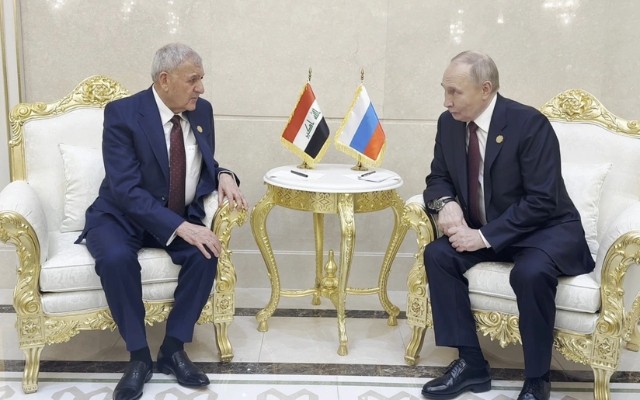 Putin onun Rusiyaya gəlməsini israr etdi