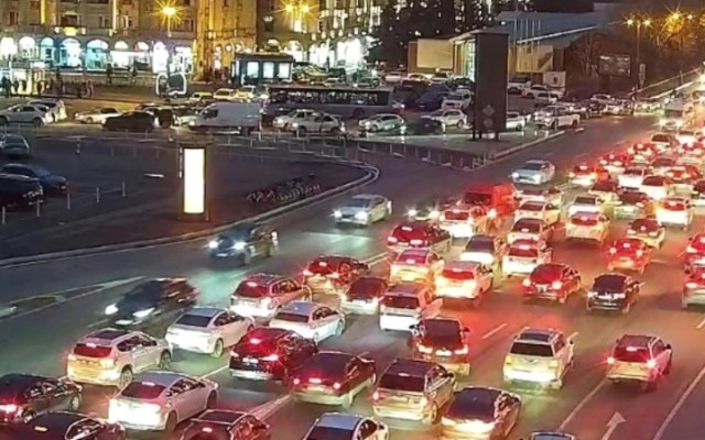 SÜRÜCÜLƏRİN NƏZƏRİNƏ: Bu yollarda tıxac var - SİYAHI