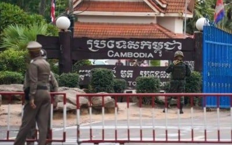 Kamboca-Tailand sərhədi bağlandı