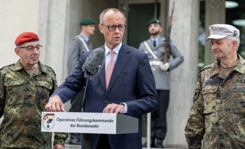 Almaniyada məcbur hərbi xidmət gündəmdədir, qadınlar da çağırıla bilər