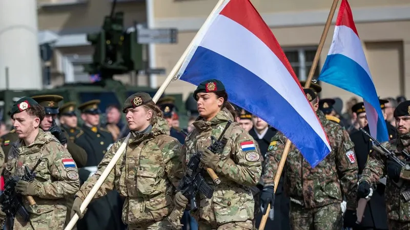 Hollandiya Ukraynaya hərbi kontingent göndərə bilər