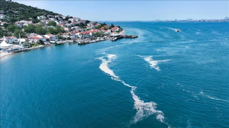 Mərmərə dənizində də suyun çəkilməsi baş verib