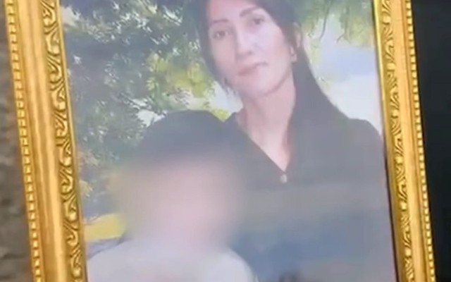 3 uşaq anası qayçı ilə qətlə yetirilibmiş - VİDEO