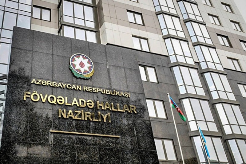 Nazirlikdən Yeni il bayramı ilə əlaqədar MÜRACİƏT