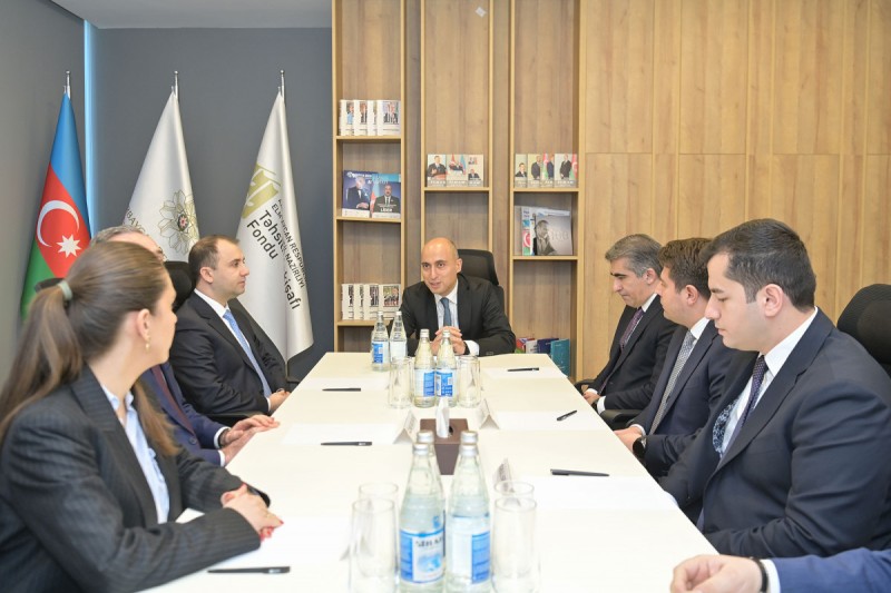 Yeni sədr kollektivə təqdim olundu