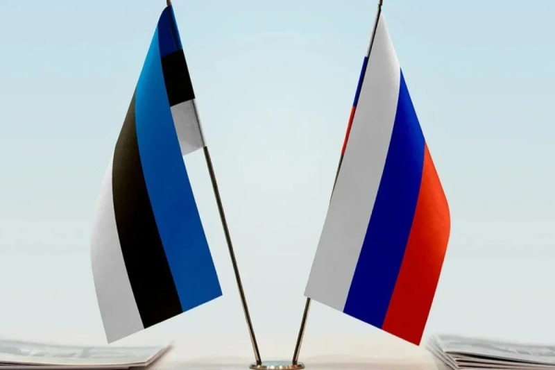 Estoniya Rusiyaya NOTA VERDİ