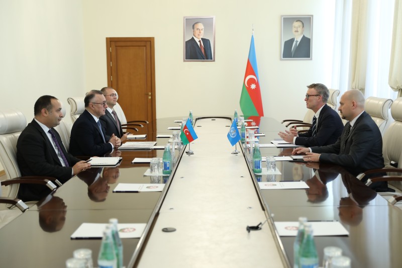 ÜST-nin Departament direktoru Səhiyyə Nazirliyində oldu