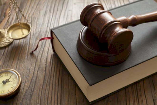 Cəmiyyətə açıq hörmətsizliyə görə inzibati həbs və cərimə müəyyənləşir