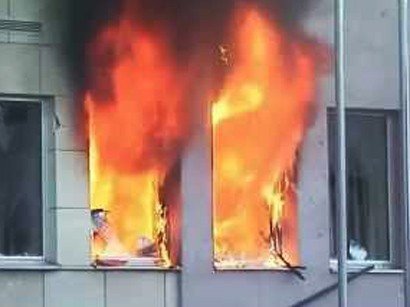 Sumqayıtda hotel yanır