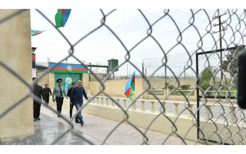 Suverenlik mərhələsində humanizm: amnistiya təşəbbüsünün siyasi və ictimai mənası