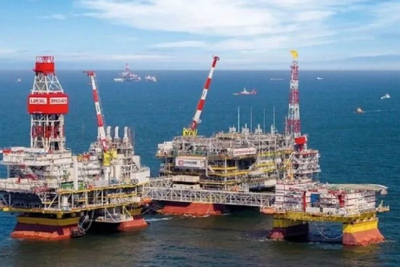 Ukrayna Rusiya gəmisinə və "Lukoil" şirkətinin platformasına zərbə endirib