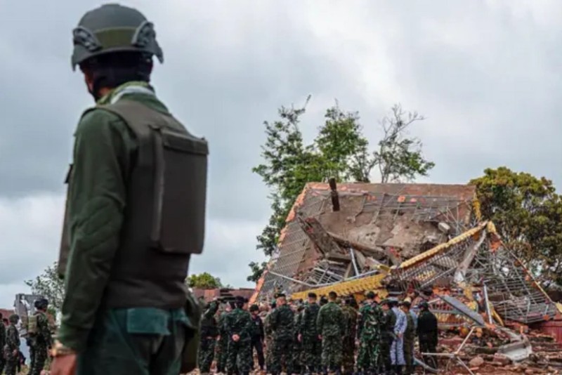 Kamboca və Tailandda təxminən bir milyon vətəndaş təxliyə edilib