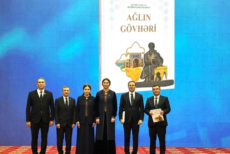 Berdiməhəmmədovun kitabı Azərbaycan dilinə tərcümə olundu - FOTO