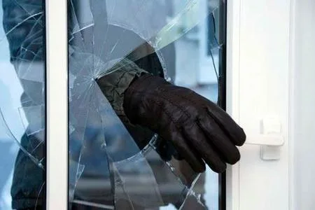 Gəncədə oğurluq edən şəxs özünə xəsarət yetirdi