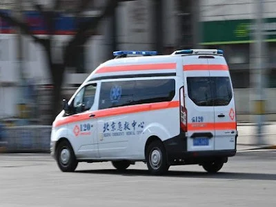 Çində avtomobil gölə düşüb, 8 nəfər ölüb