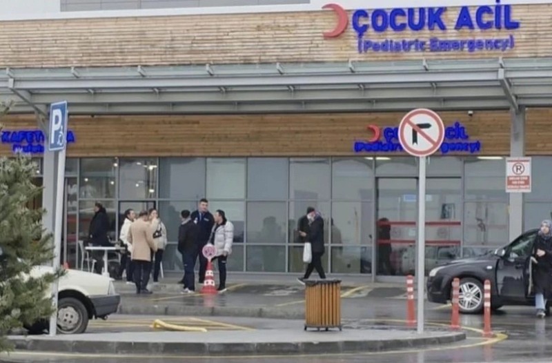 Türkiyədə 23 məktəbli şokoladdan zəhərləndi