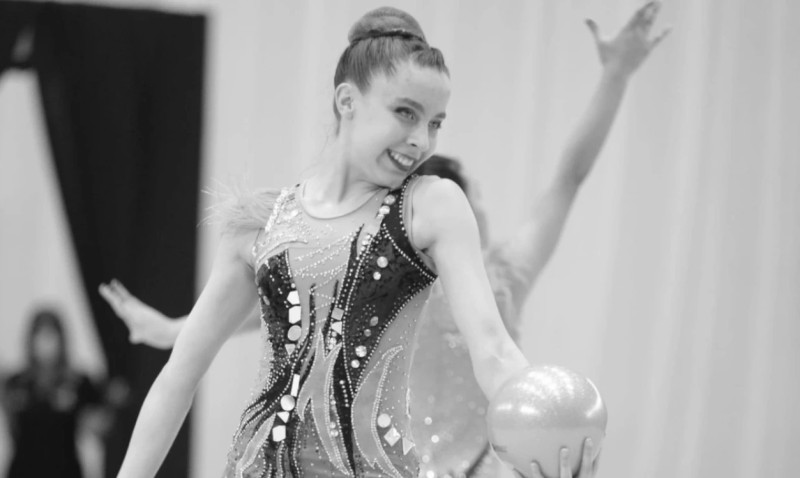 18 yaşlı gimnast vəfat etdi