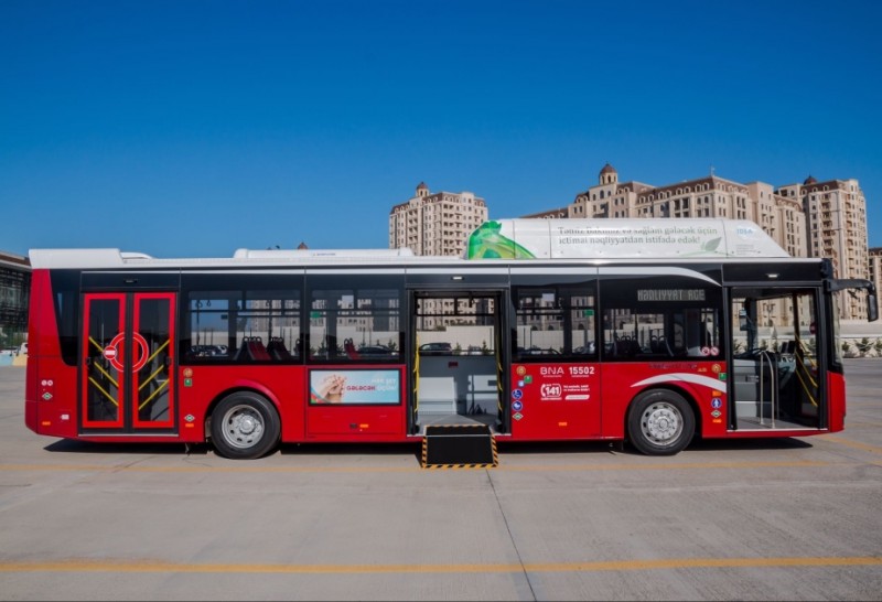 “BakuBus” avtobusların yuyulmasına 1 milyon manat ayırdı