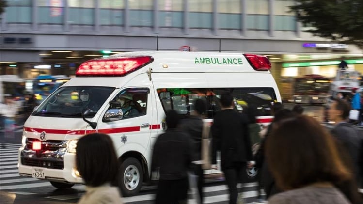 Yaponiyada bıçaqlı hücum: 14 nəfər yaralanıb