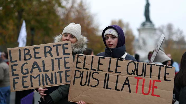 Fransada qadınlara qarşı zorakılıq halları artıb