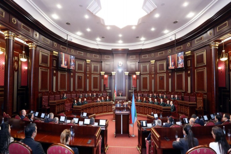 Ali Məhkəmə Plenumunun növbəti iclası keçirilib