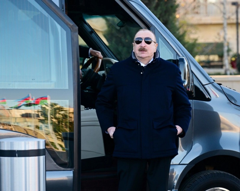 İlham Əliyev "Bakı Ağ Şəhər"də açılışda - FOTOLAR - YENİLƏNİB