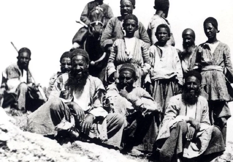 1891-ci ildə ermənilərin milli geyimi bu cür olub - FOTO