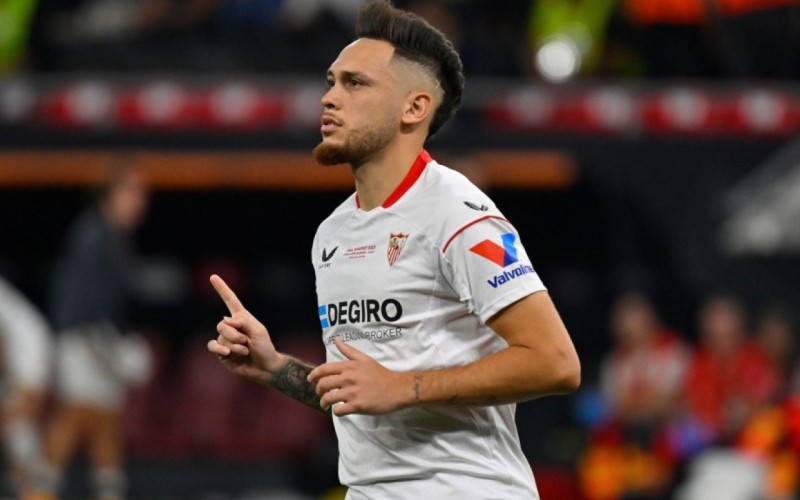 Argentinalı futbolçunun üzündə iflic aşkarlandı