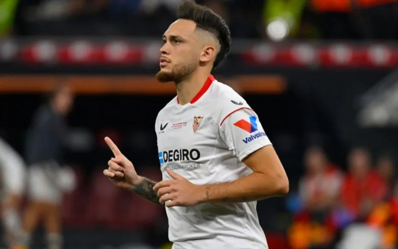 Argentinalı futbolçunun üzündə iflic aşkarlandı