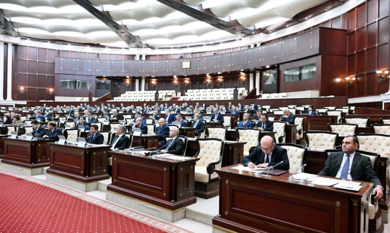 Parlament 2025-ci ilə yekun vurur: Gündəlikdə 15 məsələ var