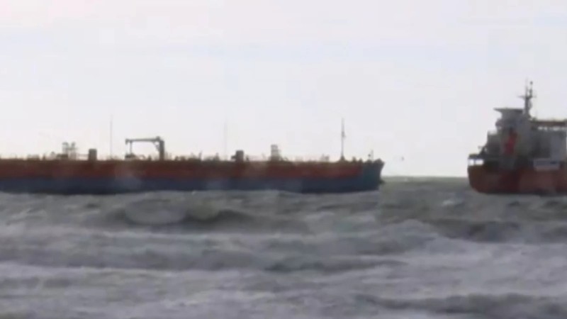 Azərbaycan və Türkiyə gəmiləri İstanbul sahillərində toqquşdu - FOTO - YENİLƏNİB