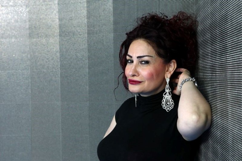 Bacıma deyiblər ki, ölmüşəm - Müğənni