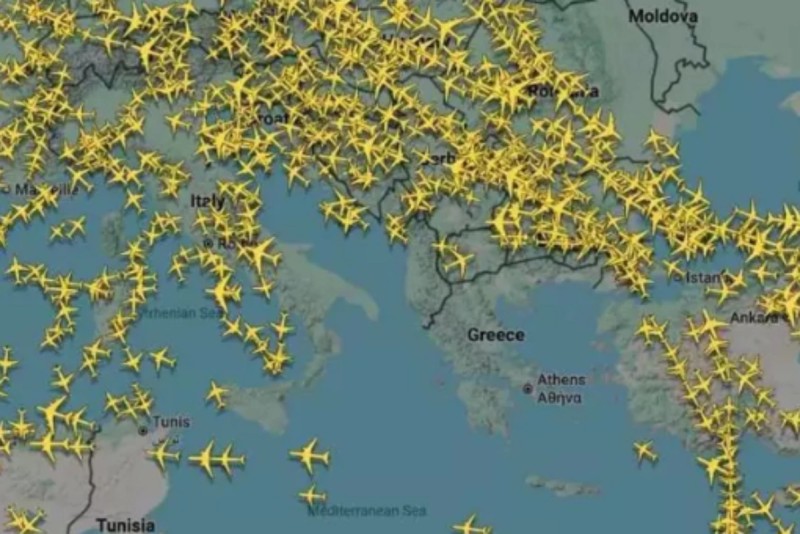 Yunanıstanın hava məkanı bağlandı