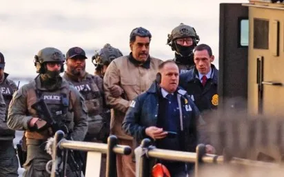 "Mən tanrı adamı və Venesuela prezidentiyəm" - Maduro
