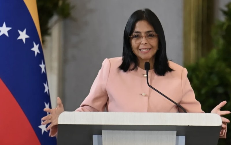 Maduronun xələfi prezident qismində and içdi