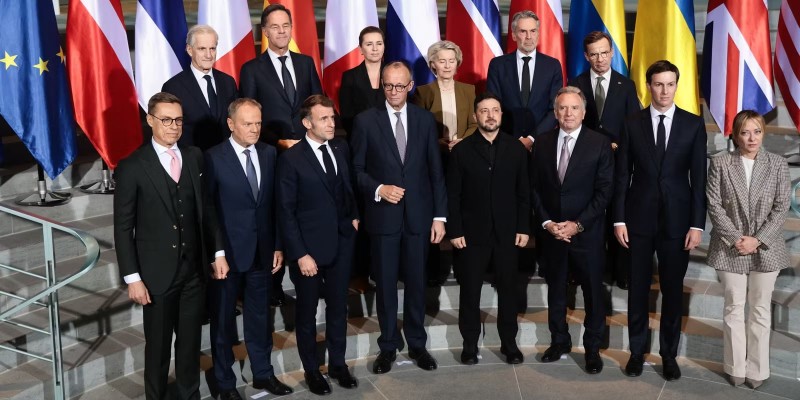 Paris sammiti: Ukraynanı havada, dənizdə və quruda qorumaq...