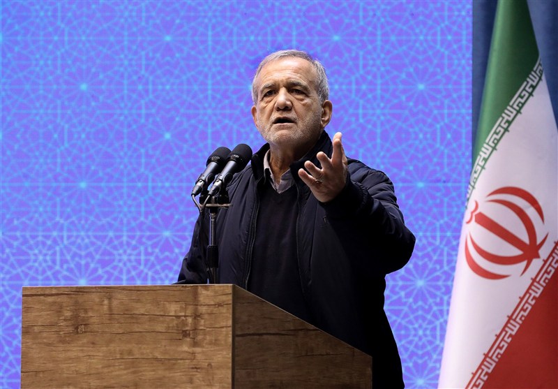 Pezeşkian: Xarici təzyiqlər İranın inkişafını dayandırmaq üçündür