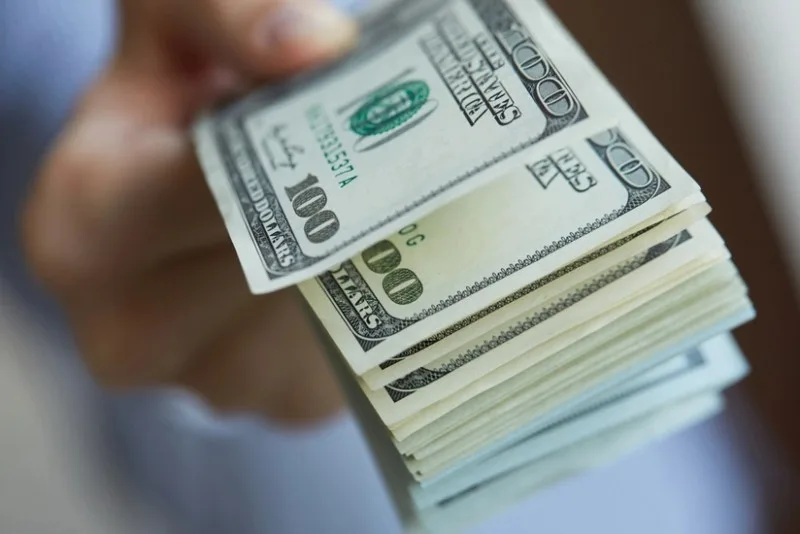 Dollar bu gün neçəyə olacaq?