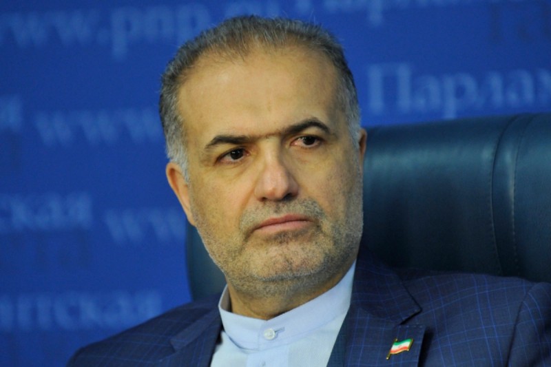 Səfir: Rusiya və İran hərbi sahədə əməkdaşlığı genişləndirir