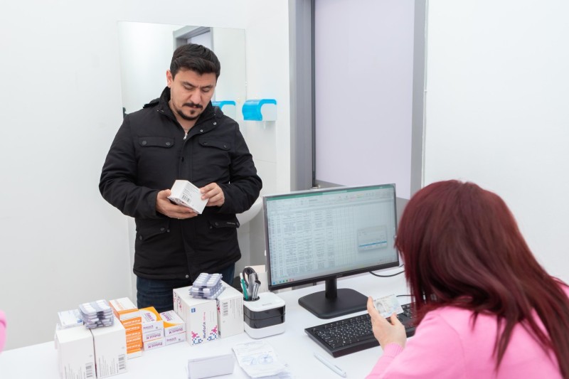 İmtiyazlı xəstələr üçün yeni aptek fəaliyyətə başladı