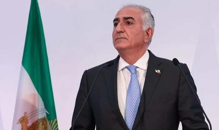 Xalq Pəhləvini vecinə almadı, Qərb səhv etdi - Markov