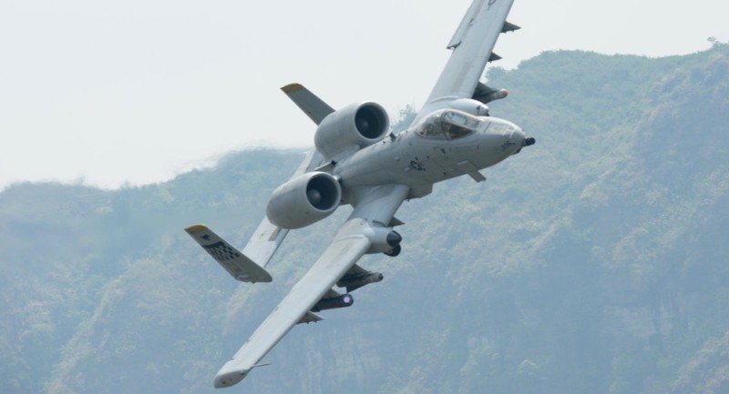 NATO təyyarəsi Türkiyə üzərində: Müharibə başlayır? - FOTO