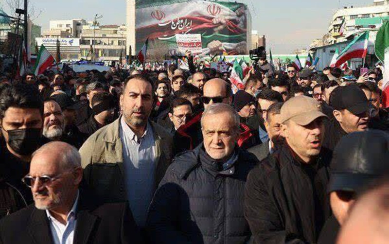 Pezeşkian nümayişlərə qatıldı - VİDEO