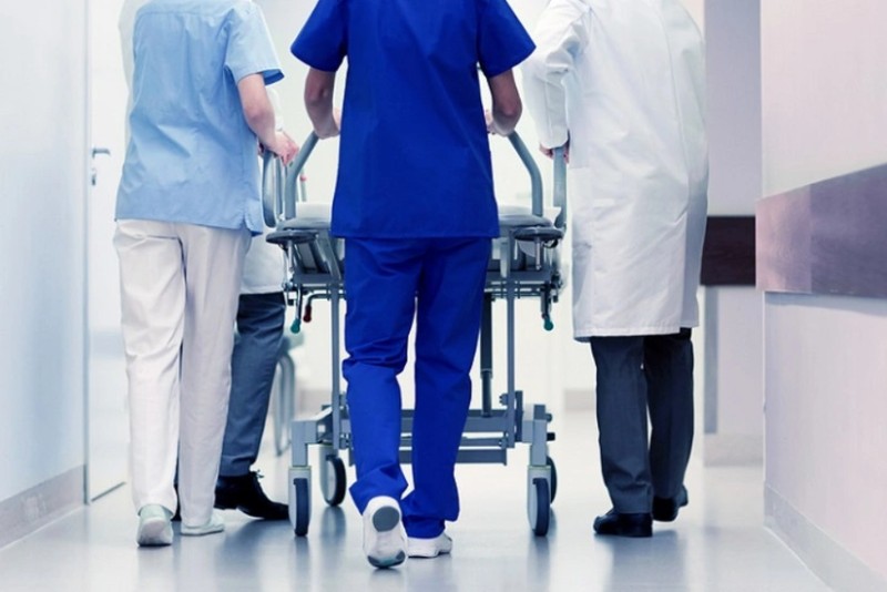 Sumqayıtda avtomobil piyadanı vuraraq öldürdü